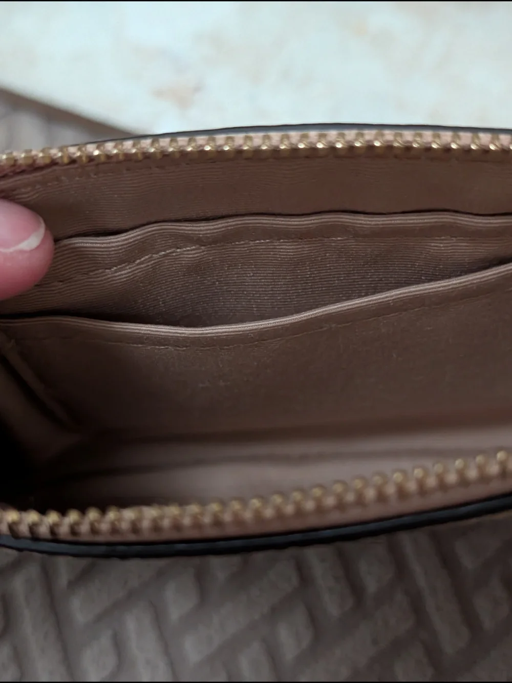 Coach Corner Zip Tan Wristlet EUC